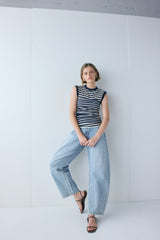 Sami Mid Rise Barrel Denim Jeans Washed Blue