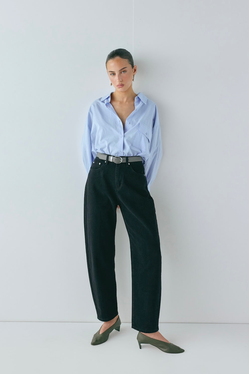 Lex Mid Rise Barrel Denim Jeans Black